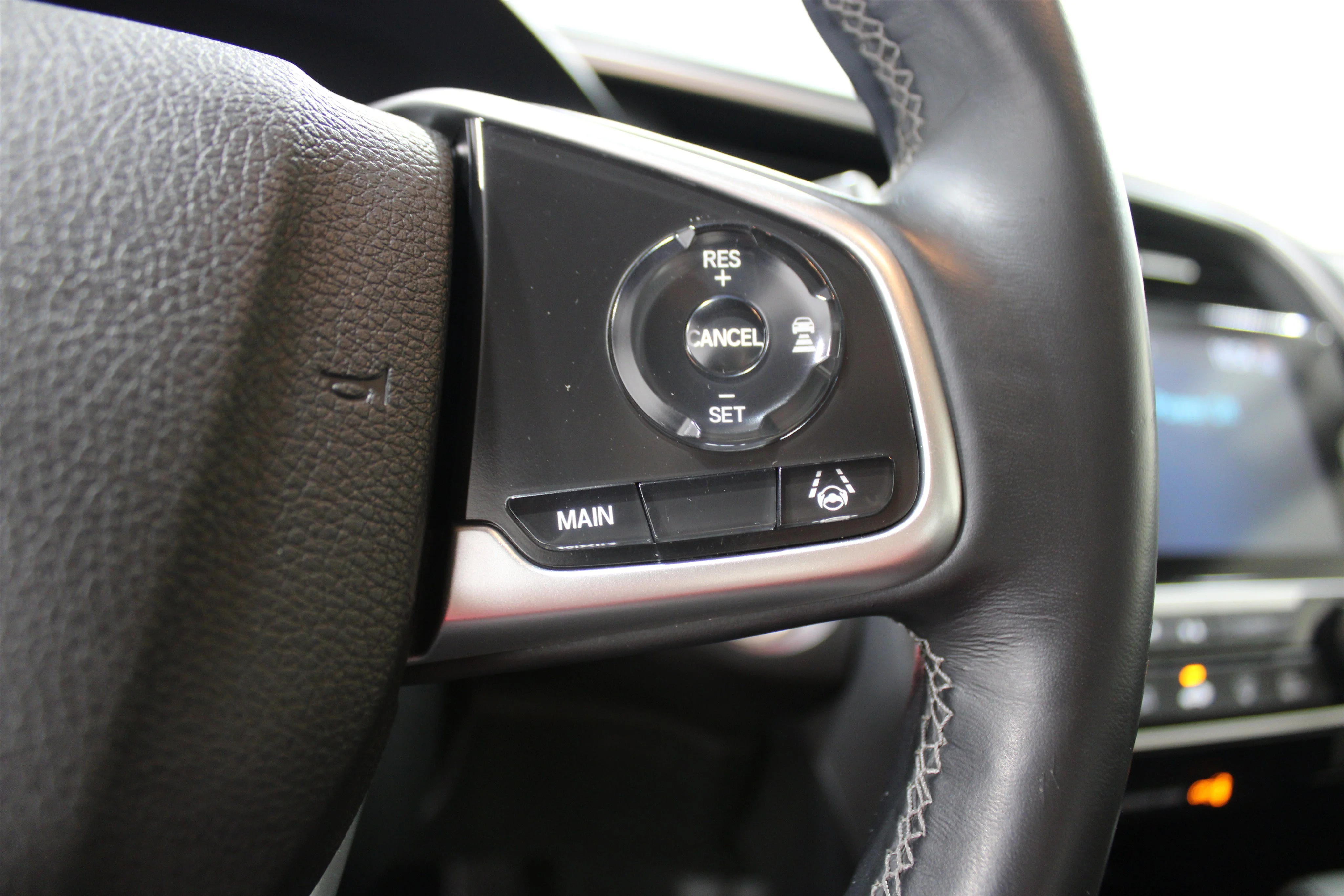 Used 2019 Red Honda EX-L image 11