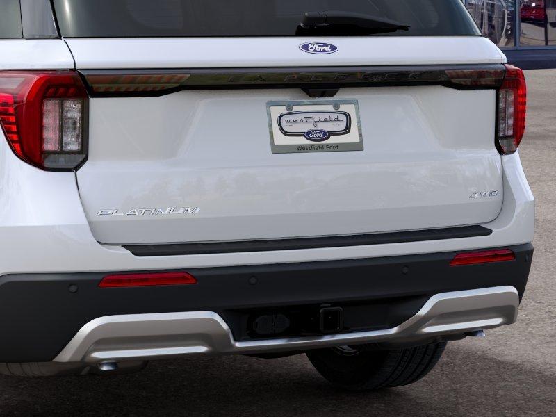 New 2027 Star White Metallic Tri-Coat Ford Platinum™ image 46