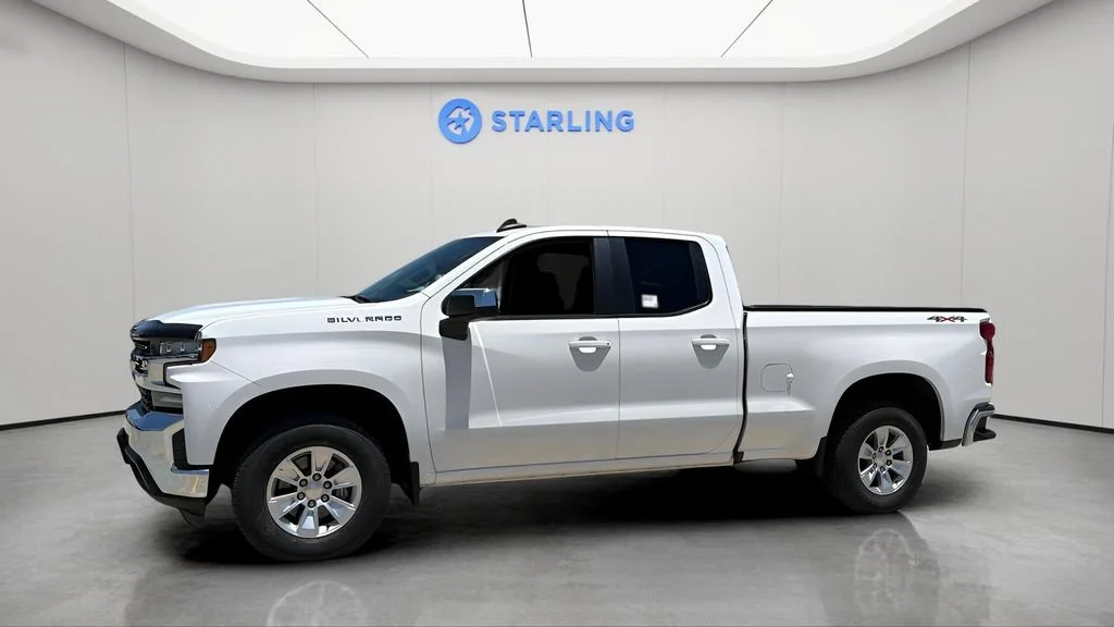 Used 2020 SUMMIT WHITE Chevrolet LT image 2