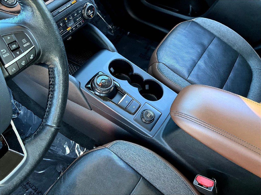 Used 2021 Red Ford Outer Banks image 22