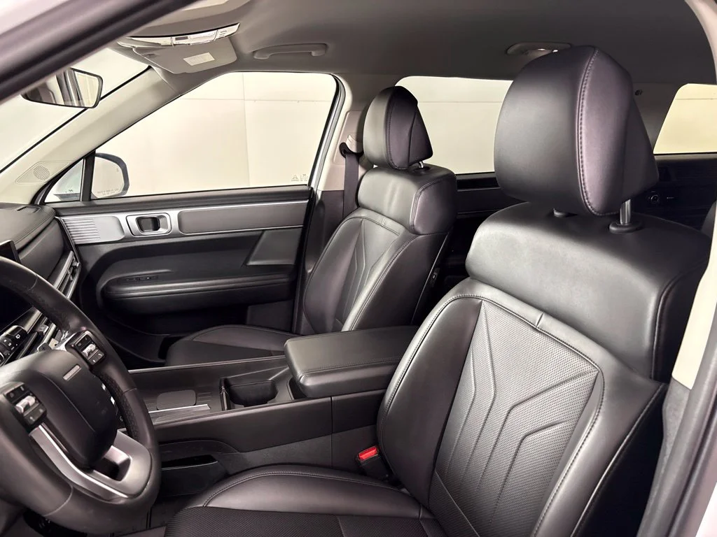 Used 2024 White Hyundai SEL image 28