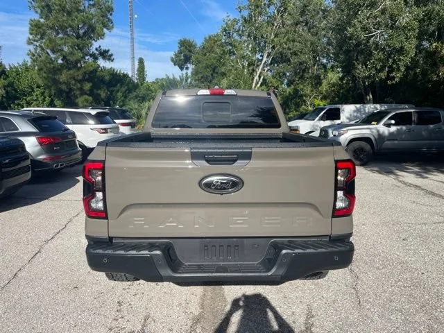 Used 2025 Beige Ford XLT image 3