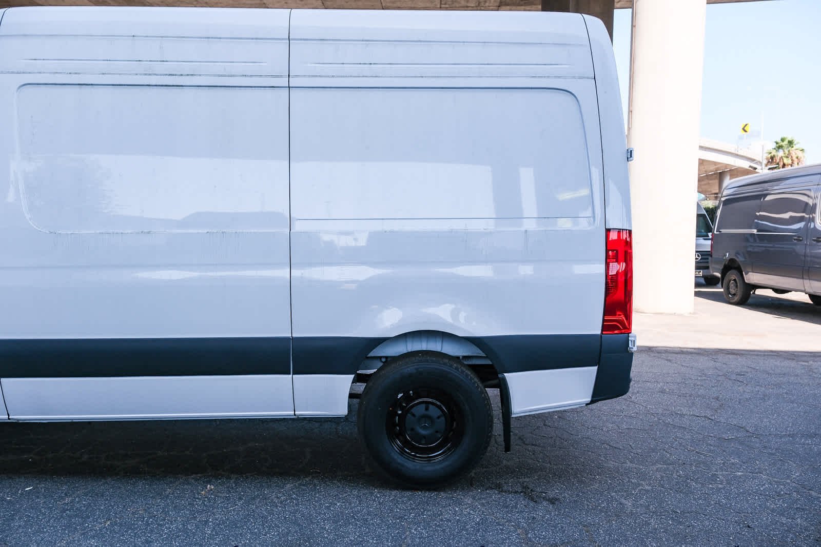 New 2025 Arctic+White Mercedes-Benz Cargo 144 WB  RWD 2.0L 4-Cylinder image 8