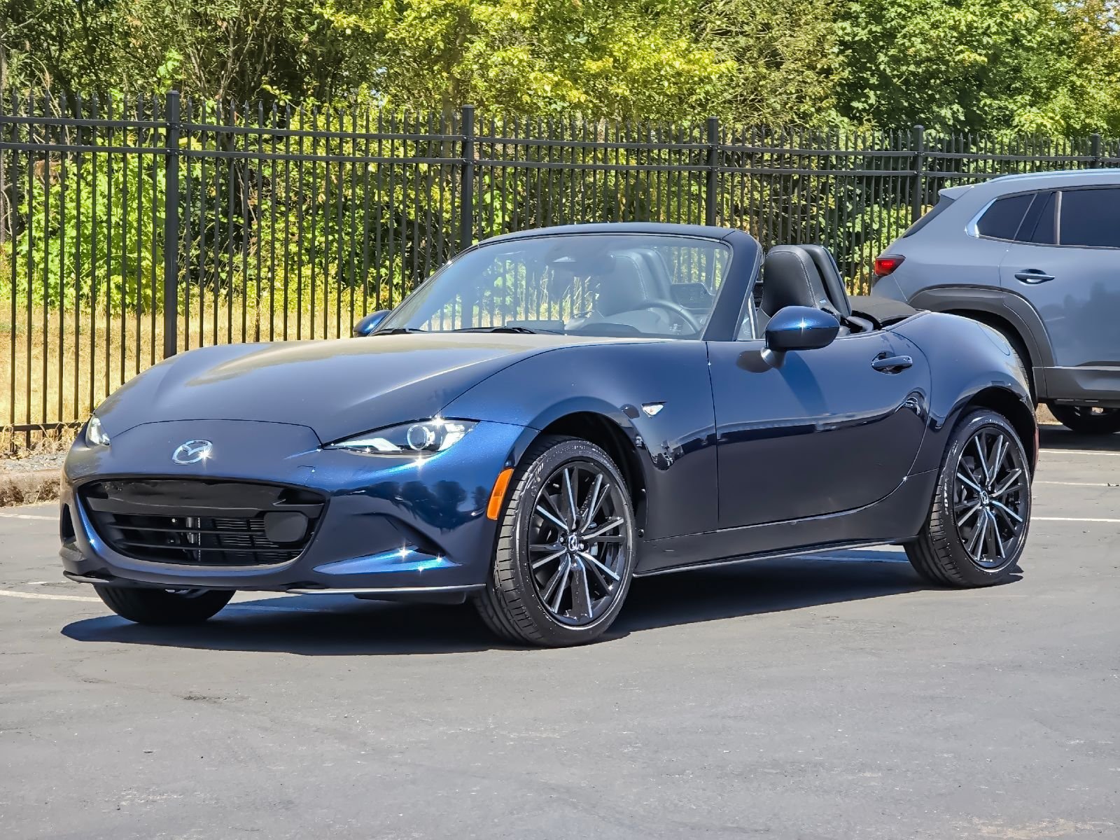 2025 Mazda MX-5 Miata Grand Touring - Photo 8