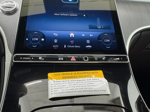New 2026 Polar White Mercedes-Benz GLC 300 image 5