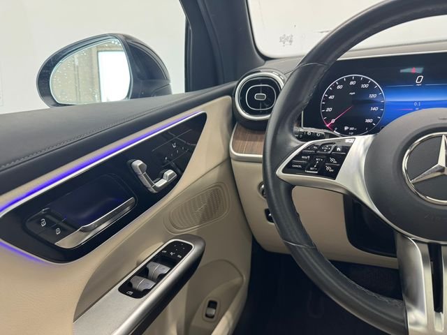 Certified Used 2024 Black Mercedes-Benz GLC 300 image 23