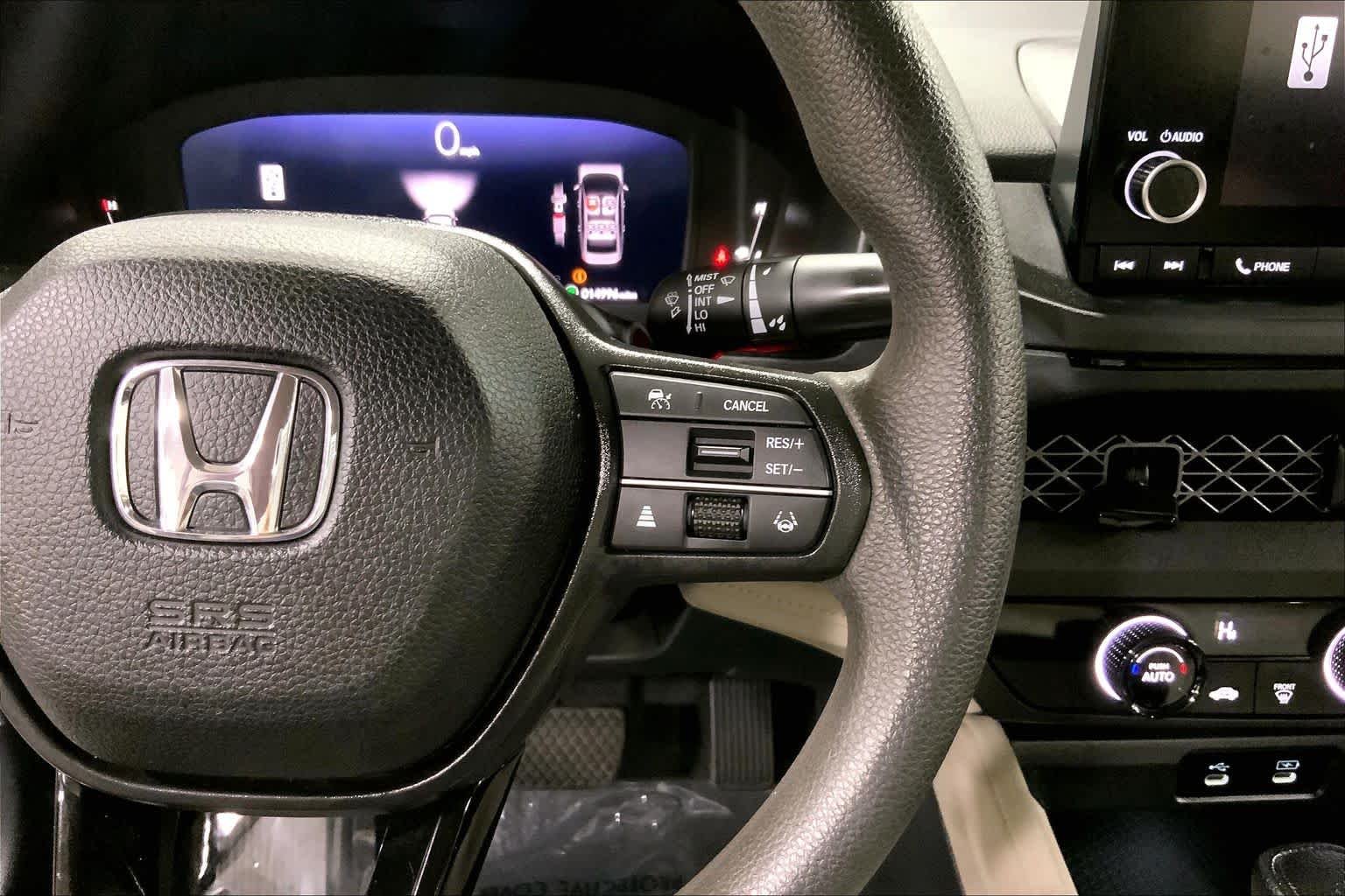 Used 2023 Platinum White Pearl Honda LX image 25