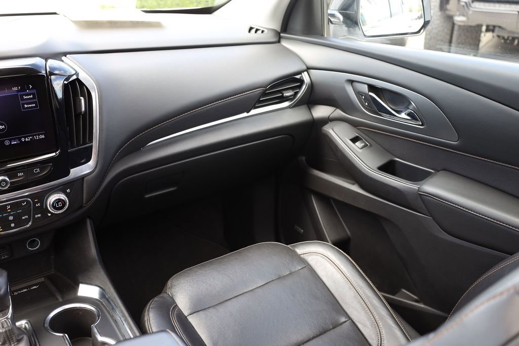 Used 2021 Summit White Chevrolet Premier image 22