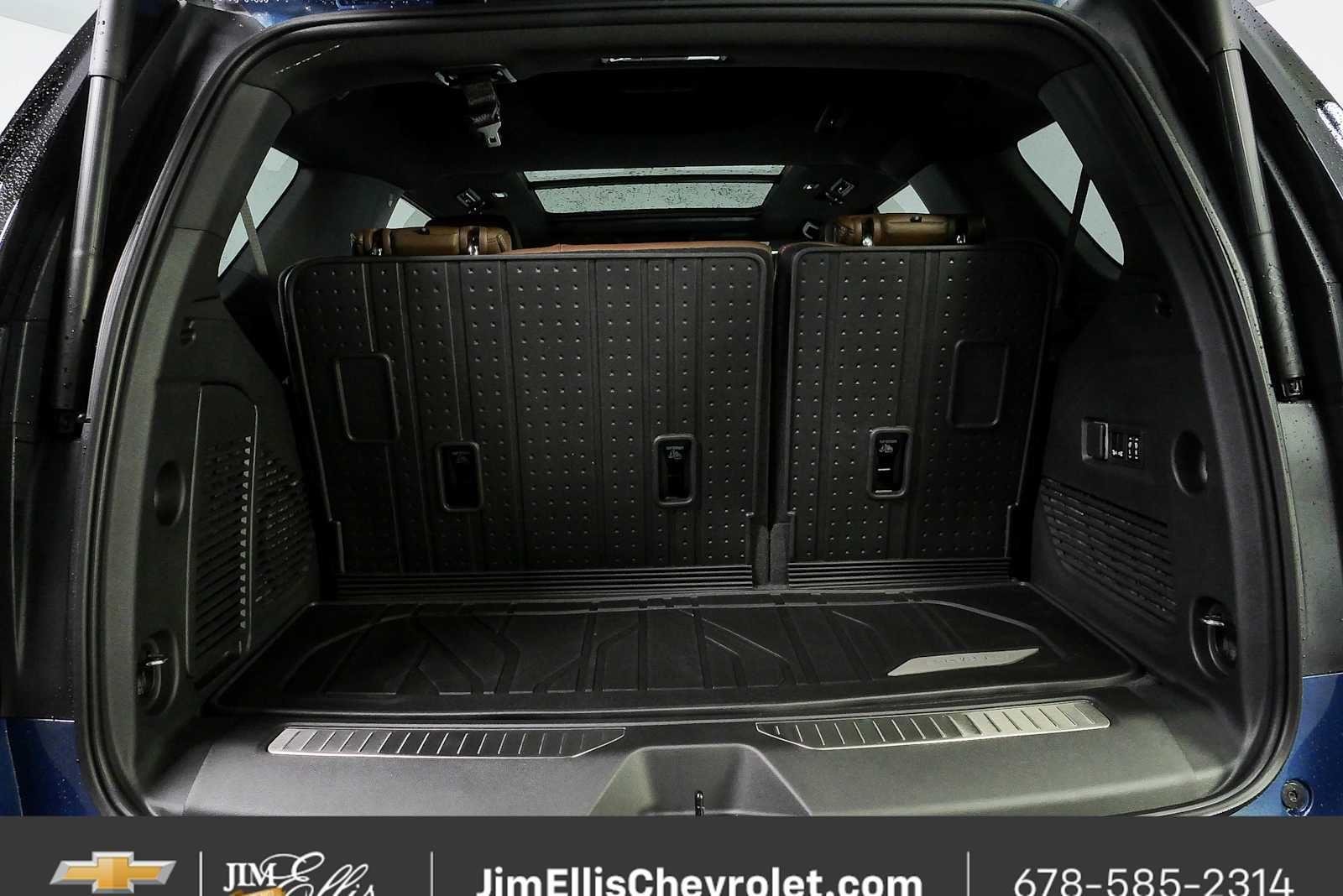 New 2026 Lakeshore Blue Metallic Chevrolet High Country image 32