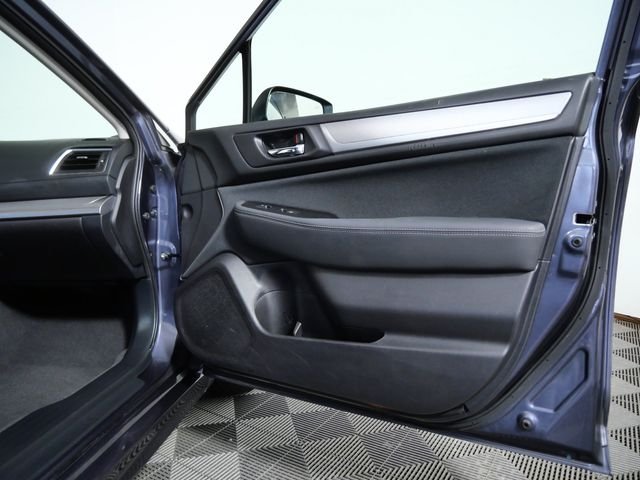 Used 2016 Gray Subaru 2.5i image 9