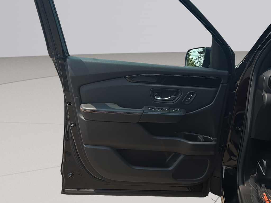 Used 2025 Black Honda TrailSport image 25