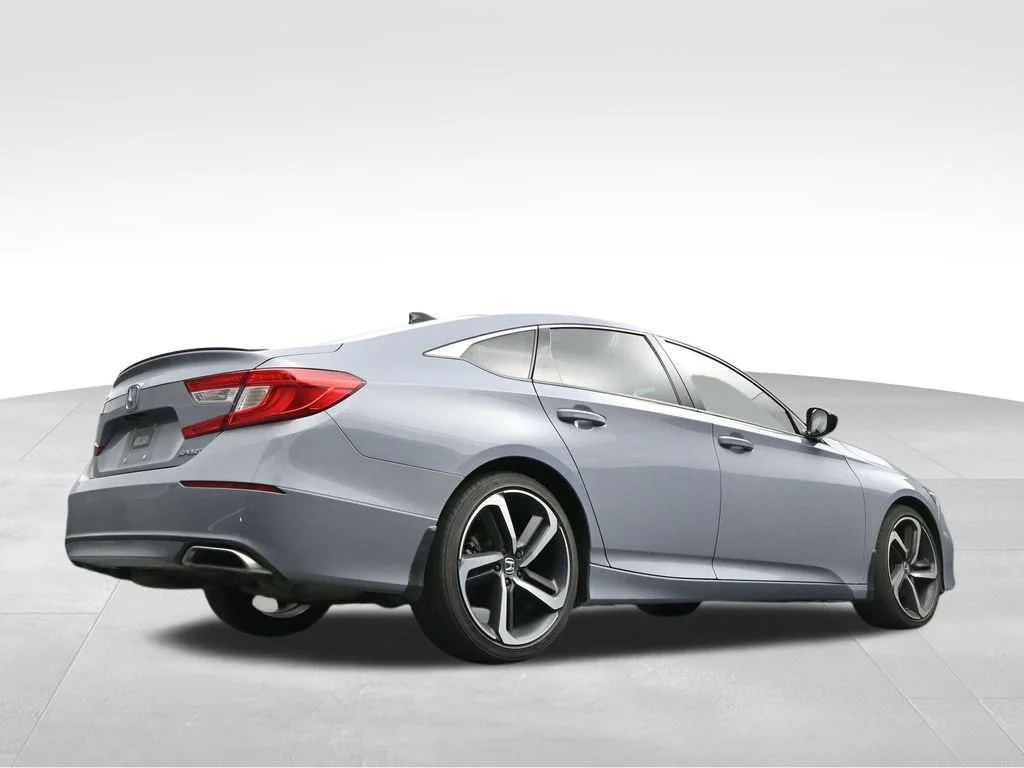 Used 2022 Sonic Gray Pearl Honda Sport image 39