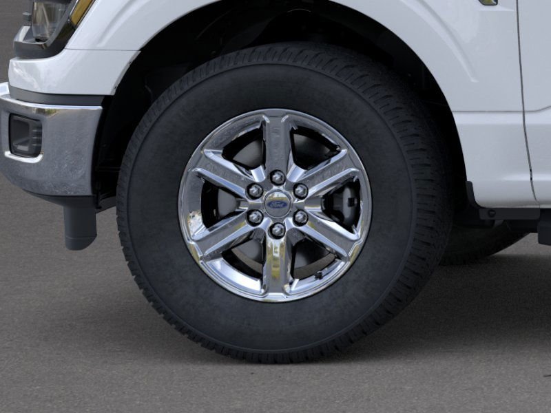 Used 2025 Oxford White Ford XLT image 19