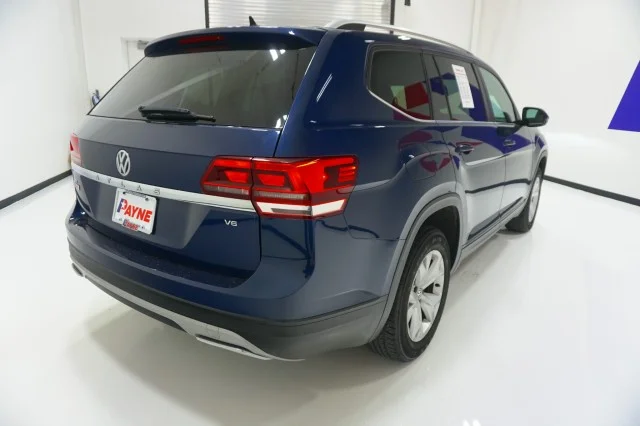 Used 2019 Tourmaline Blue Metallic Volkswagen 3.6L V6 SE w/Technology image 7