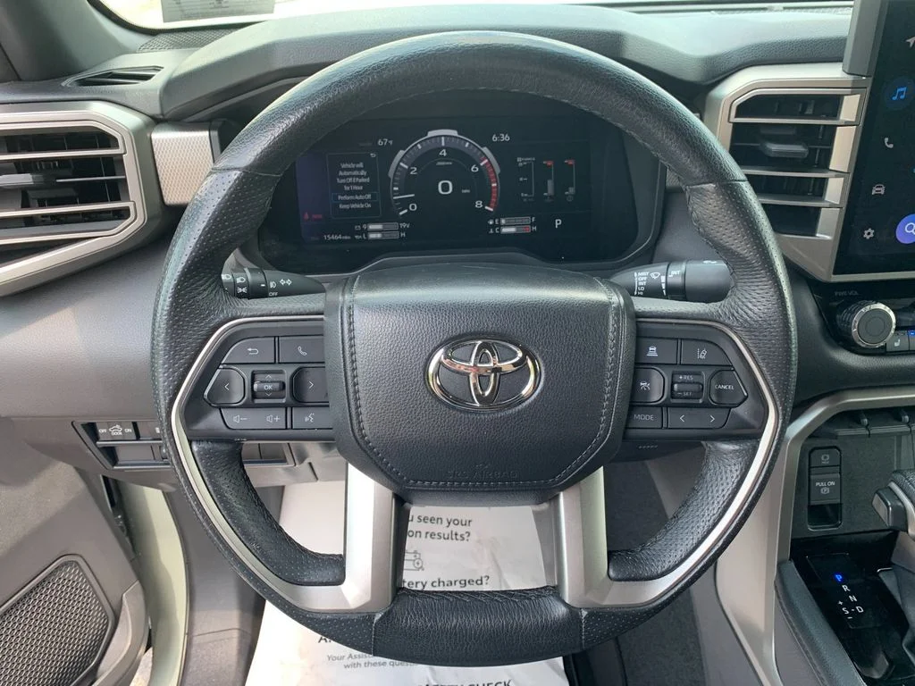 Used 2025  Toyota Limited image 25