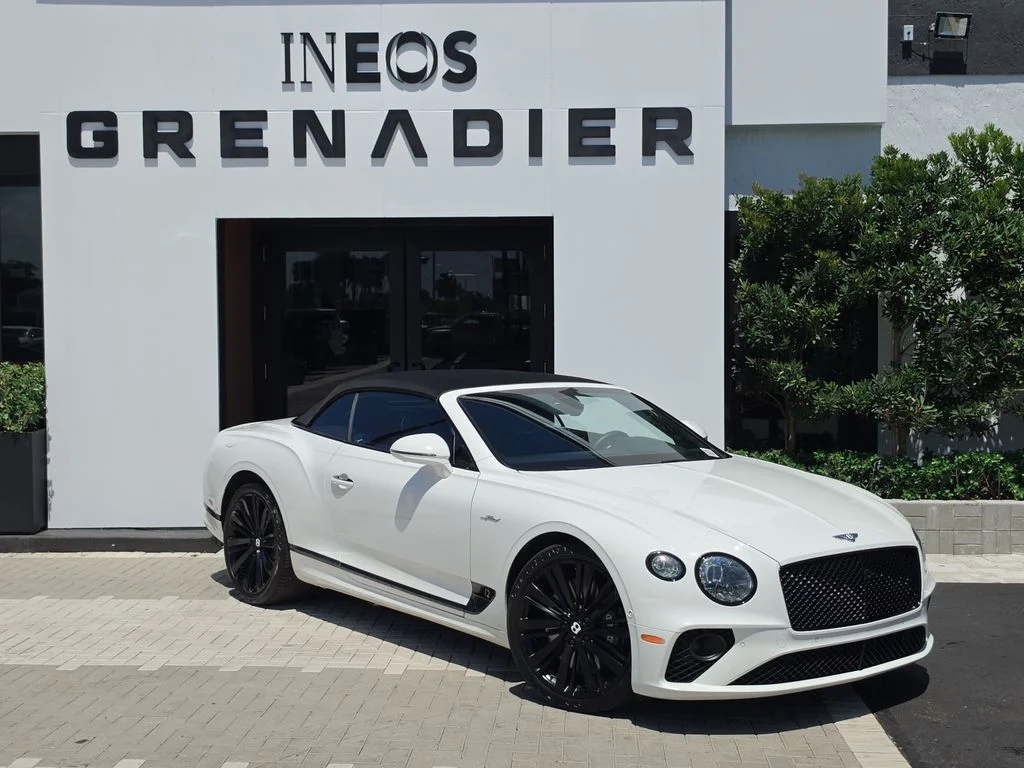 Used 2022 White Bentley Speed image 2