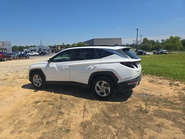 Used 2022 Gray Hyundai SEL image 4
