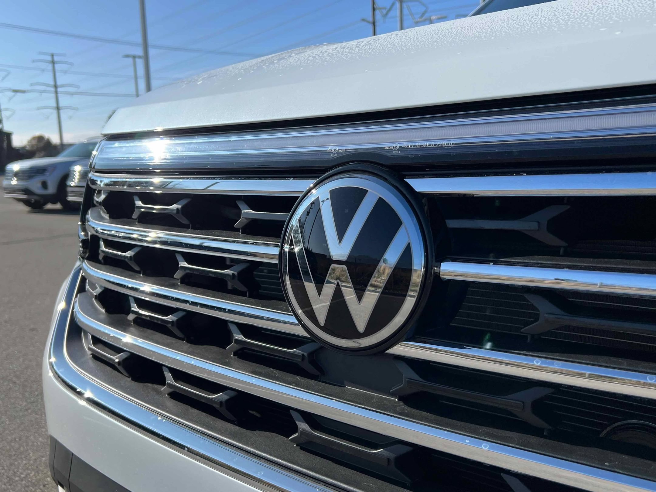 New 2026 Opal White Volkswagen 2.0T SE w/Technology image 8