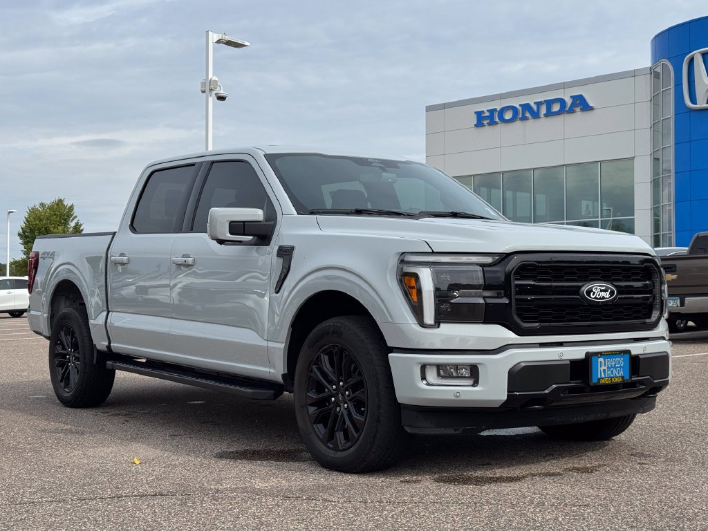 Used 2024 Avalanche Ford Lariat image 3