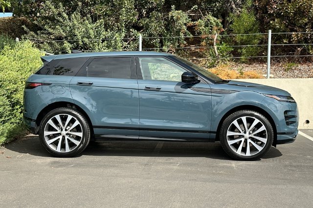 New 2026 Tribeca Blue Land Rover Hoxton Edition image 6