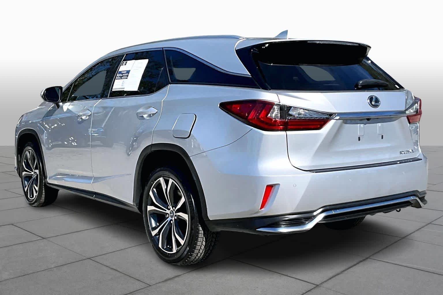 Used 2019 Silver Lining Metallic Lexus Premium image 12