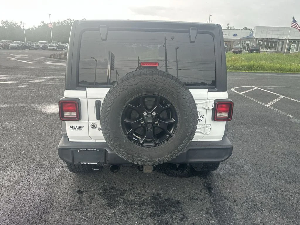 Used 2021 White Jeep Unlimited Willys image 7