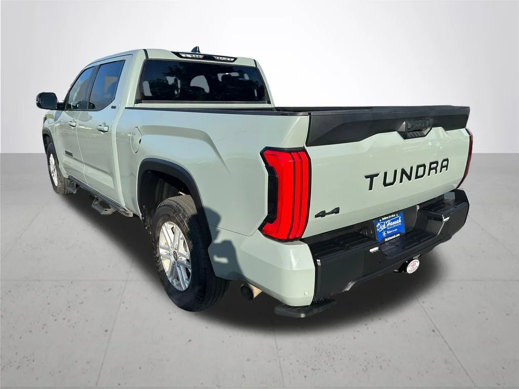 Used 2024  Toyota SR5 image 9
