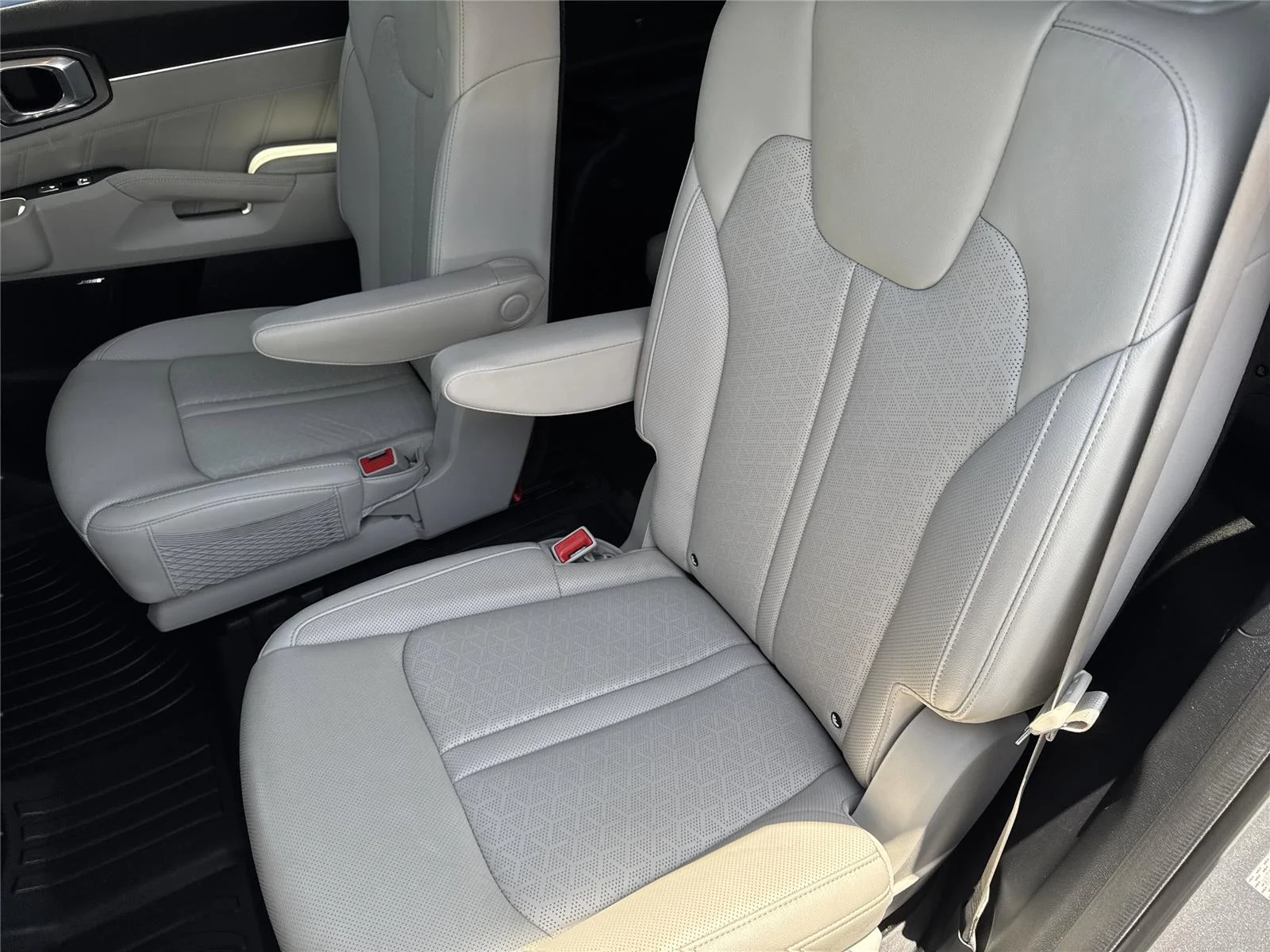 Used 2022 Steel Gray Kia SX Prestige image 32
