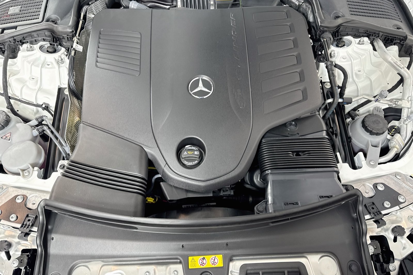 New 2026 Polar White Mercedes-Benz CLE 450 image 27