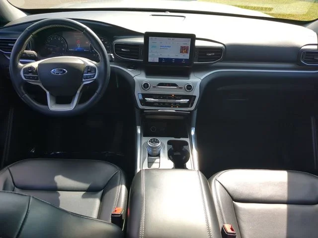Used 2022 Silver Ford XLT image 28
