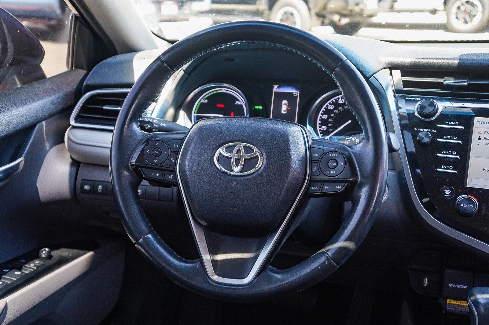 Certified Used 2018 Midnight Black Metallic Toyota Hybrid SE image 15