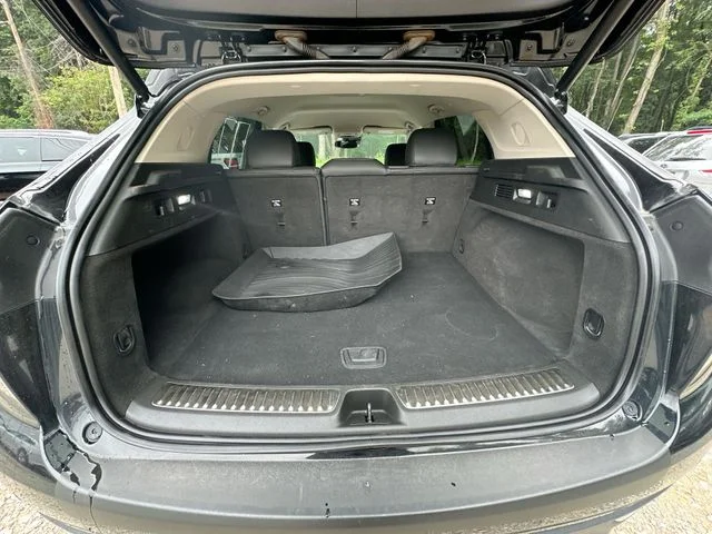 Used 2021 Black Buick Essence image 28