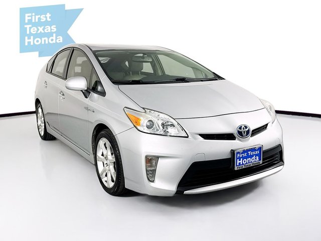 Pre-Owned 2014 Toyota Prius Three