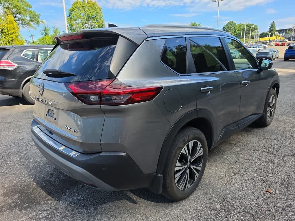 Certified Used 2023 Gun Metallic Nissan SV image 14