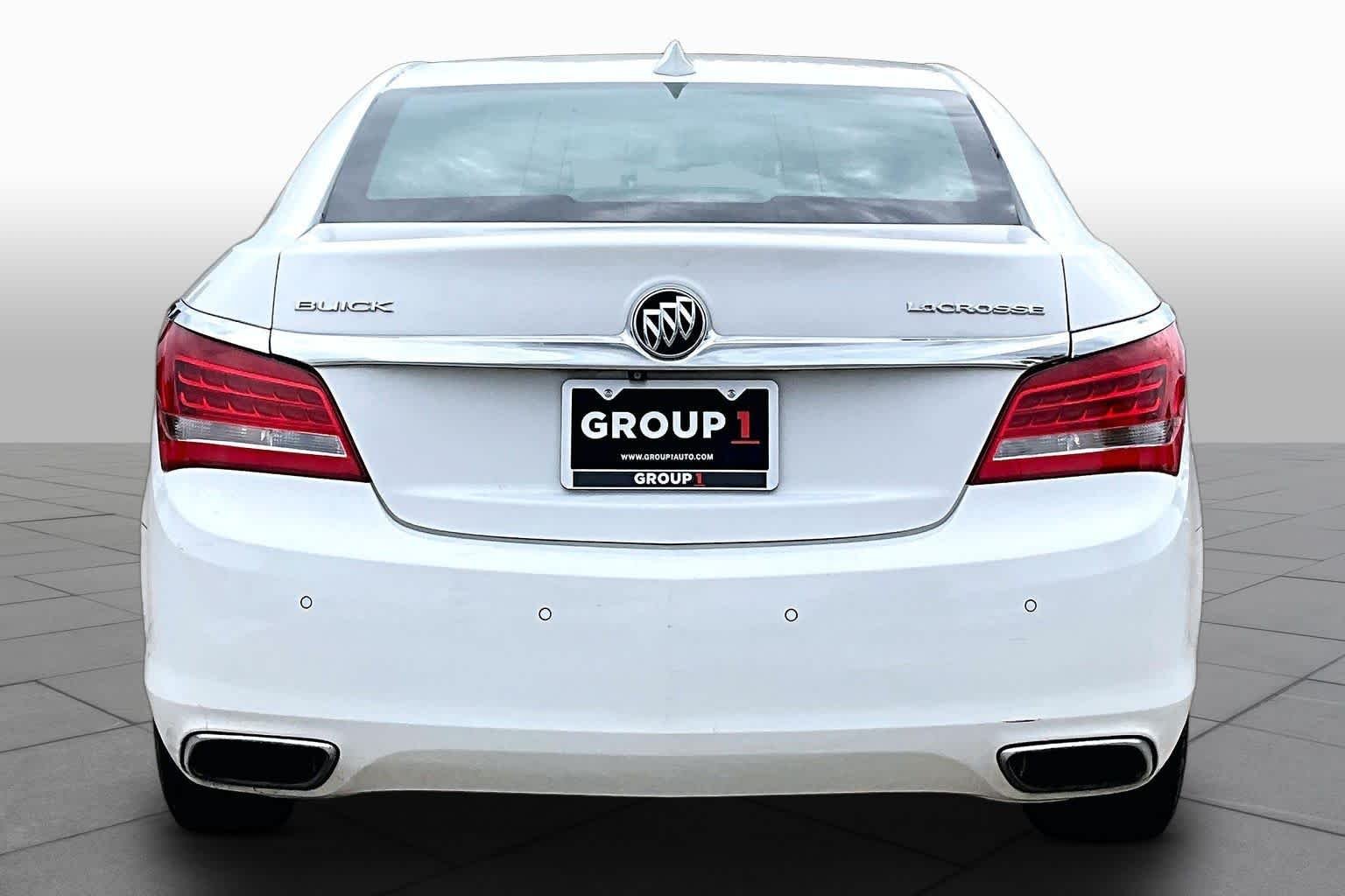 Pre-Owned 2015 Buick LaCrosse Leather