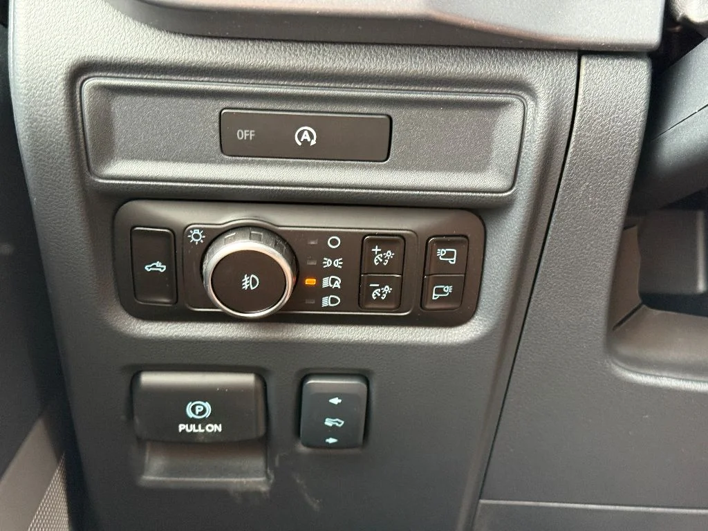 2025 Ford F-150 XLT - Photo 18