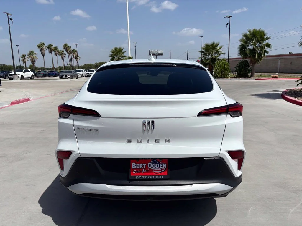 Used 2025 White Buick Preferred image 5