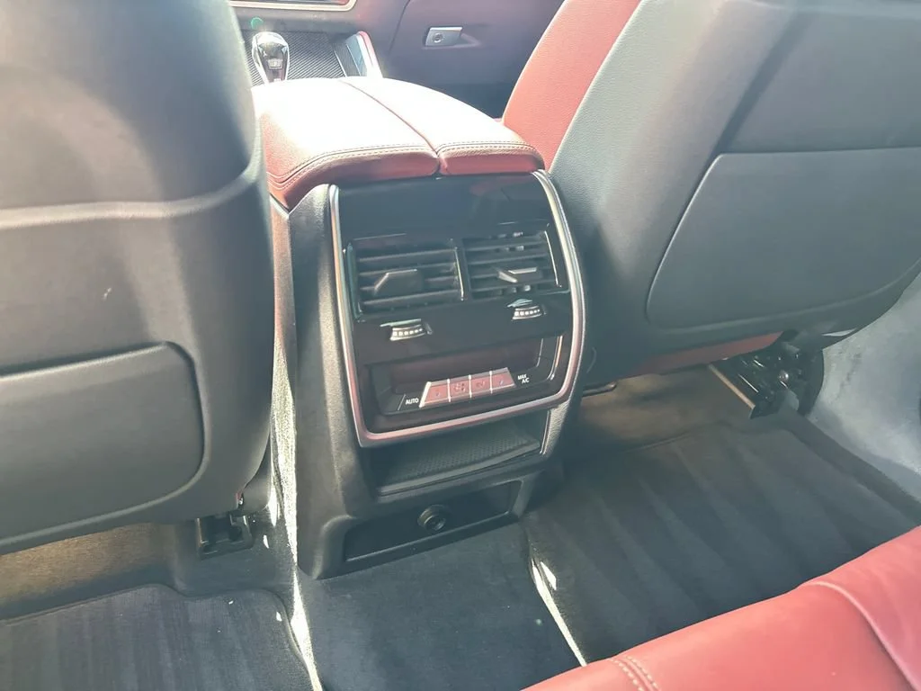Used 2022  BMW M50i image 35