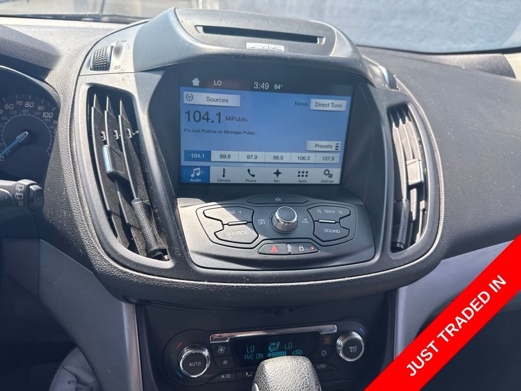 Used 2016  Ford SE image 9
