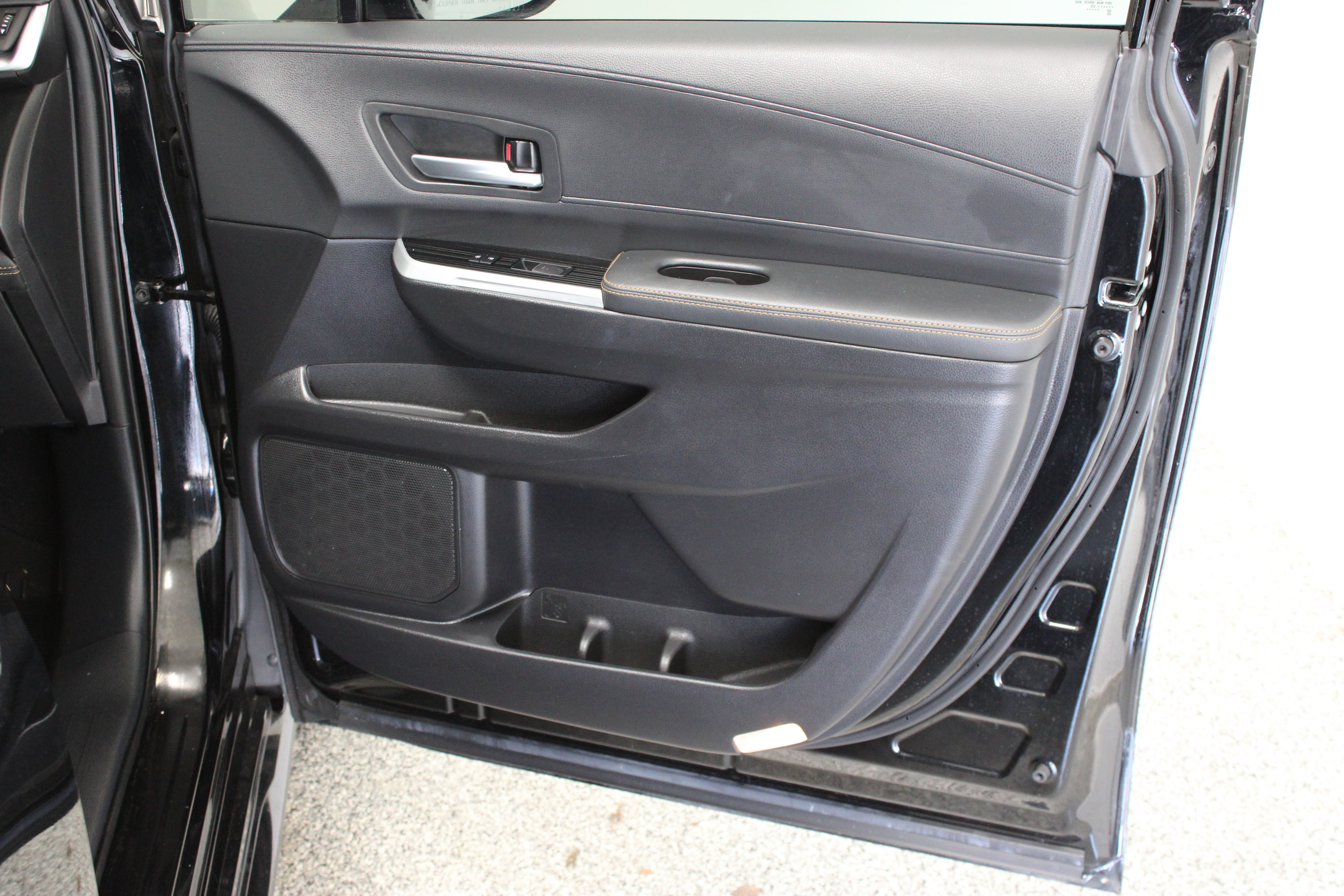 Certified Used 2025 Midnight Black Metallic Toyota Woodland Edition 2.5L/Electric image 37