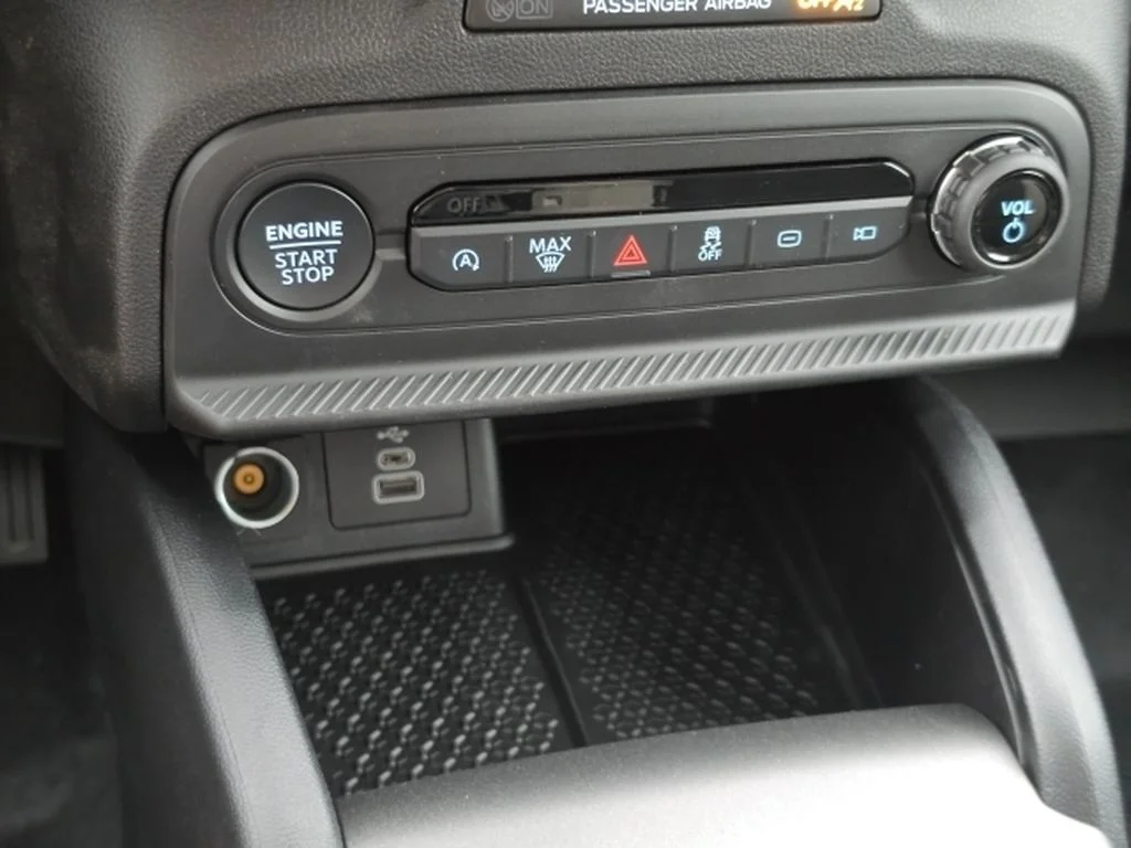 New 2026 Carbonized Gray Metallic Ford Big Bend® image 17