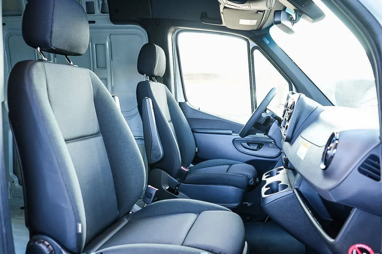 New 2026 Arctic White Mercedes-Benz Cargo 170WB High Roof RWD 2.0L I4 Diesel Turbo SO image 15