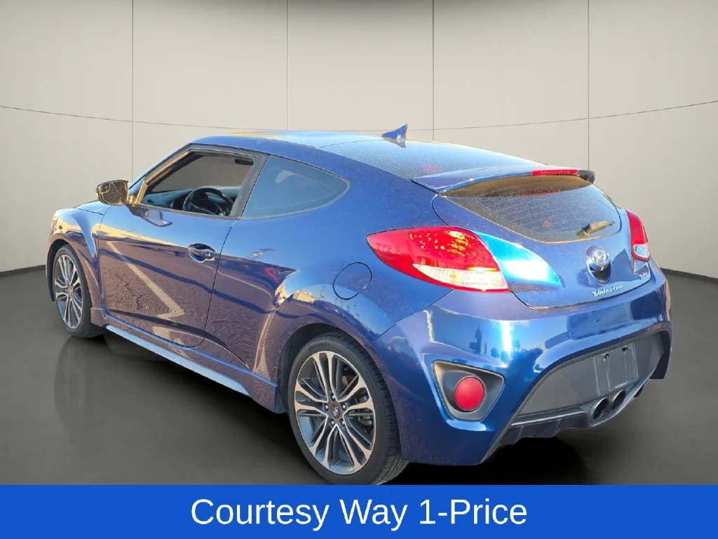 Used 2017 Blue Hyundai Turbo image 6