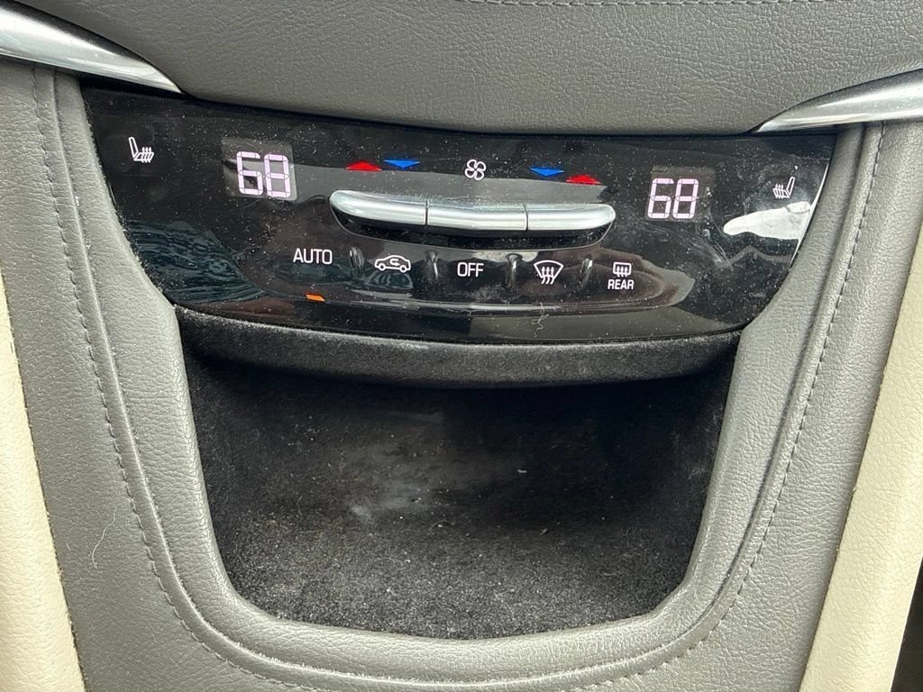 Used 2017 Radiant Silver Metallic Cadillac Luxury image 33
