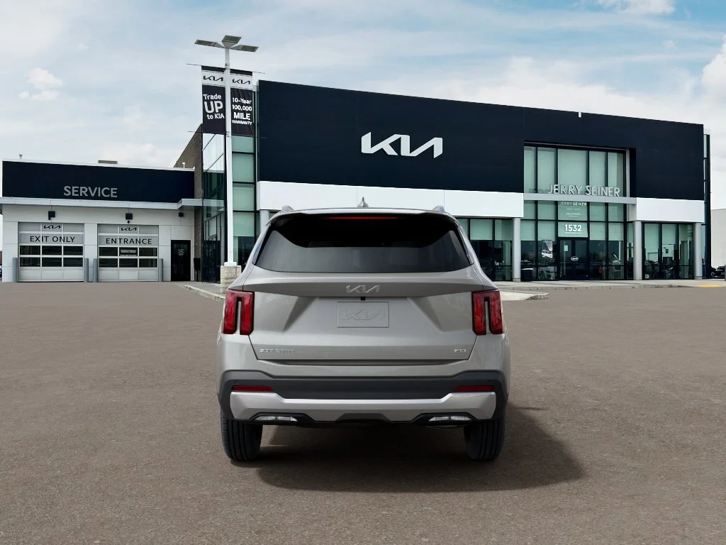 New 2026 Ivory Silver Kia S image 5
