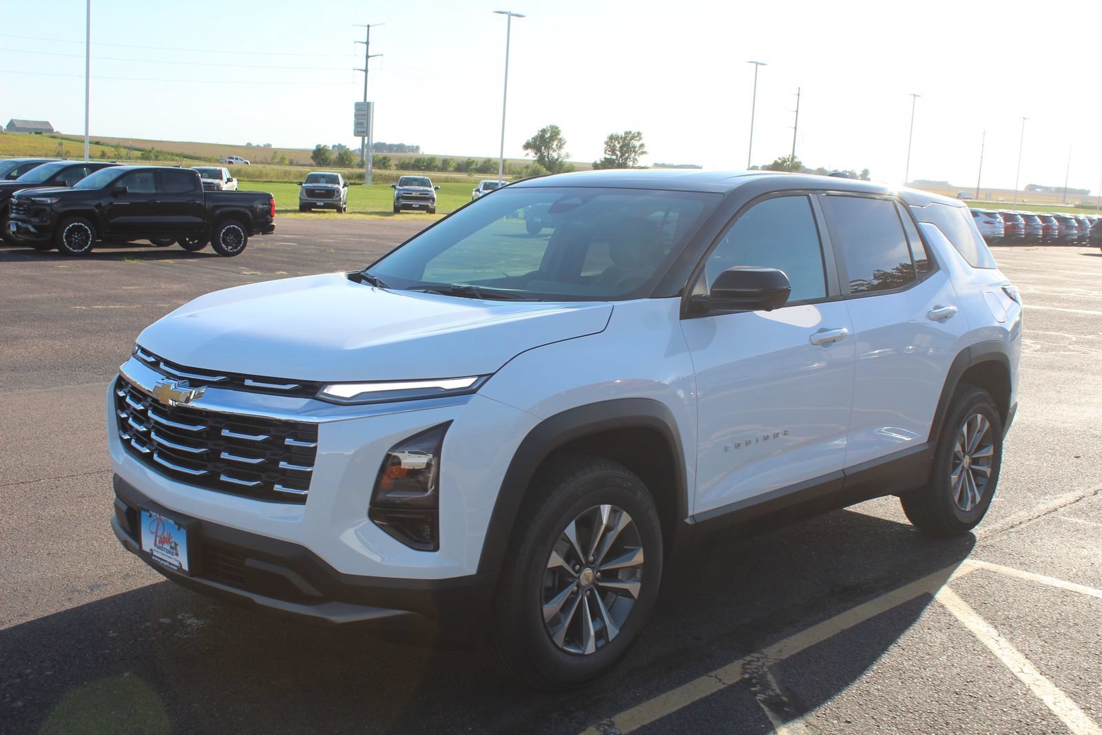 New 2027 Summit White Chevrolet LT image 5