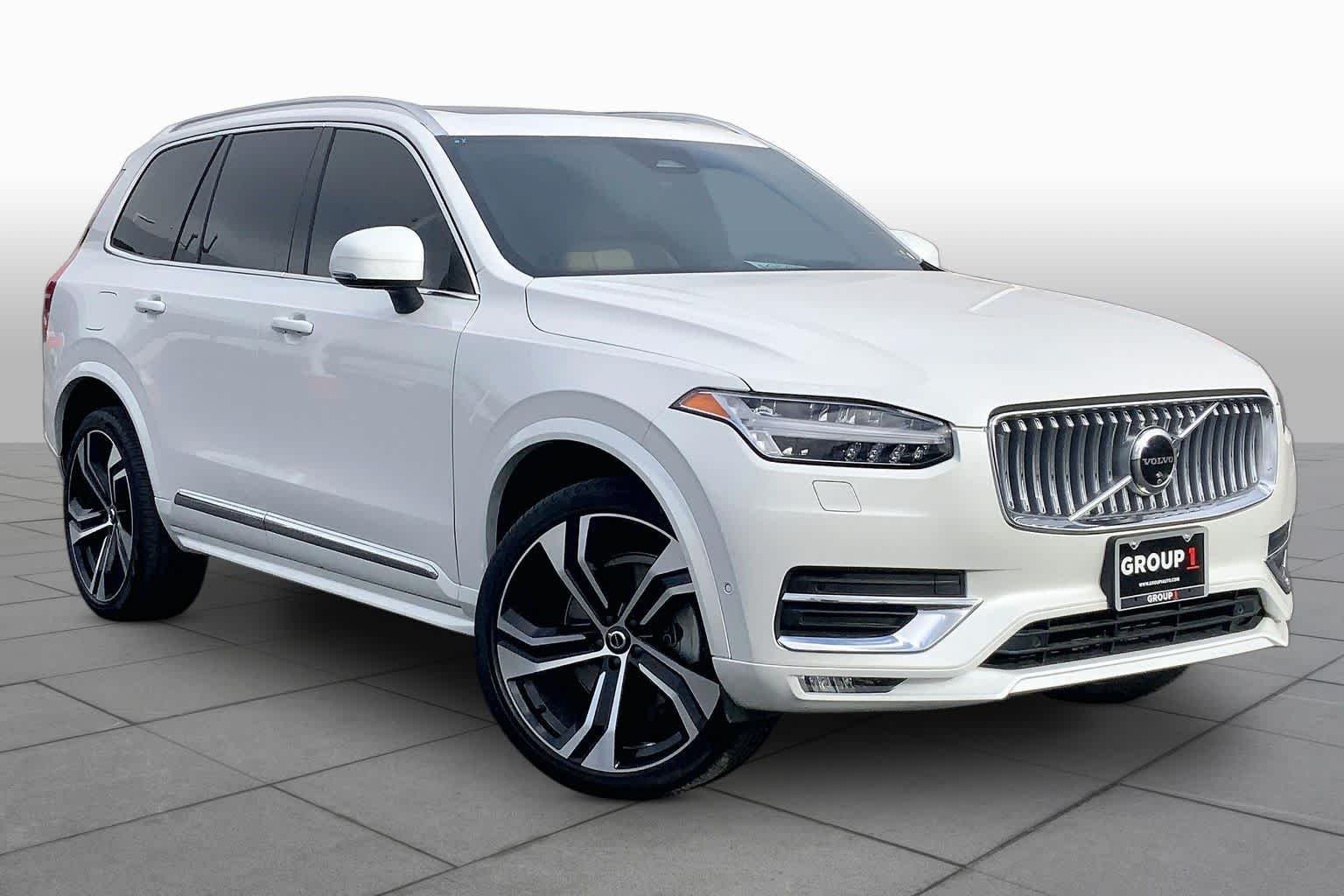 Pre-Owned 2024 Volvo XC90 Ultimate Bright Theme