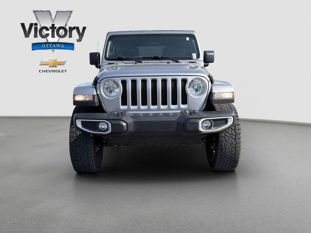 Used 2020 Silver Jeep Unlimited Sahara image 2