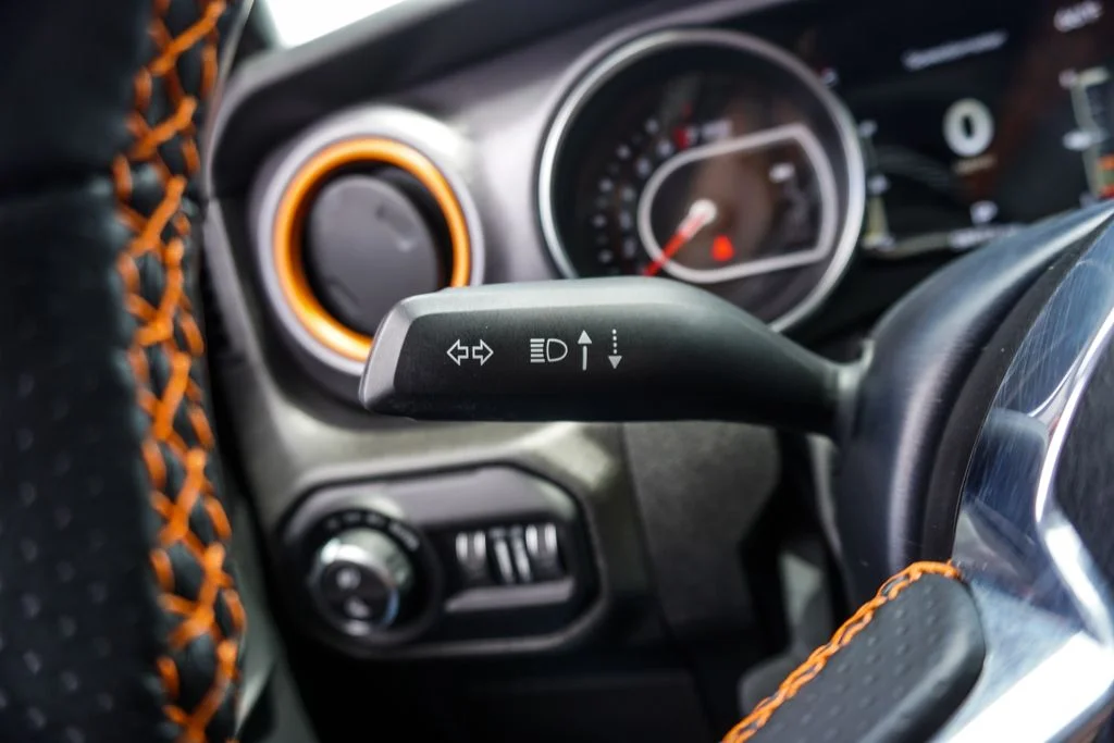 Used 2022 Black Jeep Mojave image 16