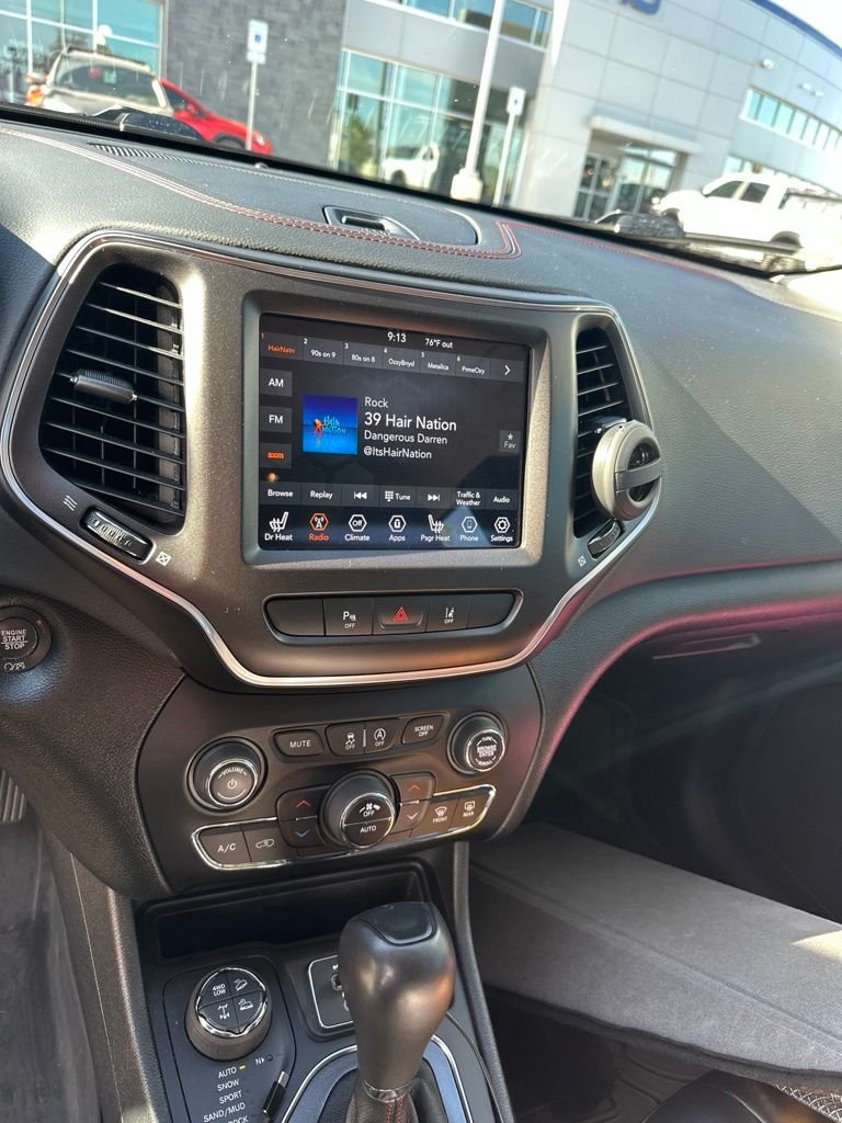 Used 2022 Gray Jeep Trailhawk image 15